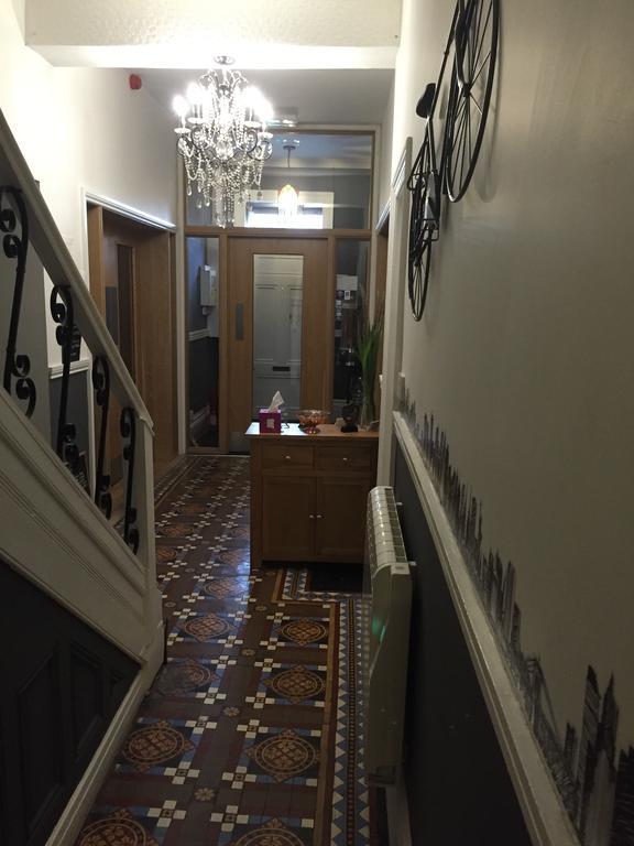 Hazeldene Guest House 셀비 외부 사진